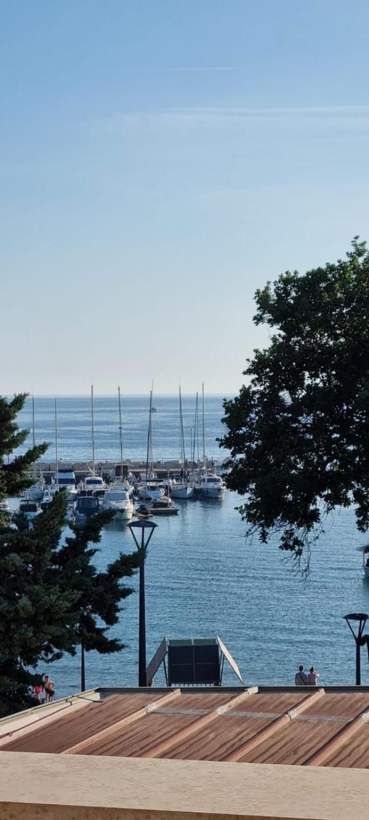 Apartament La Playa Pula